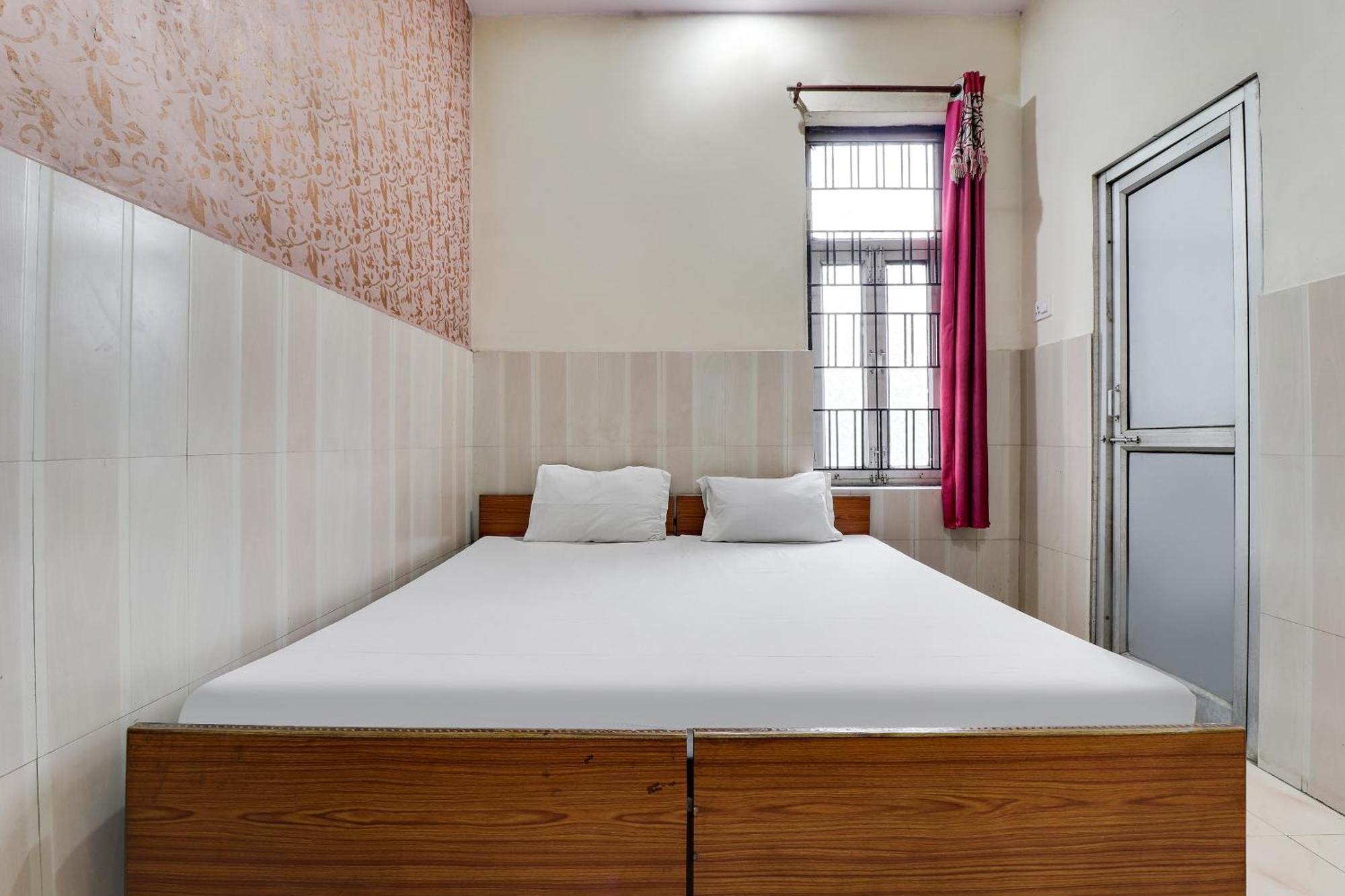 Spot On 40076 Hotel Sunny Bhairaun Ghāt Extérieur photo