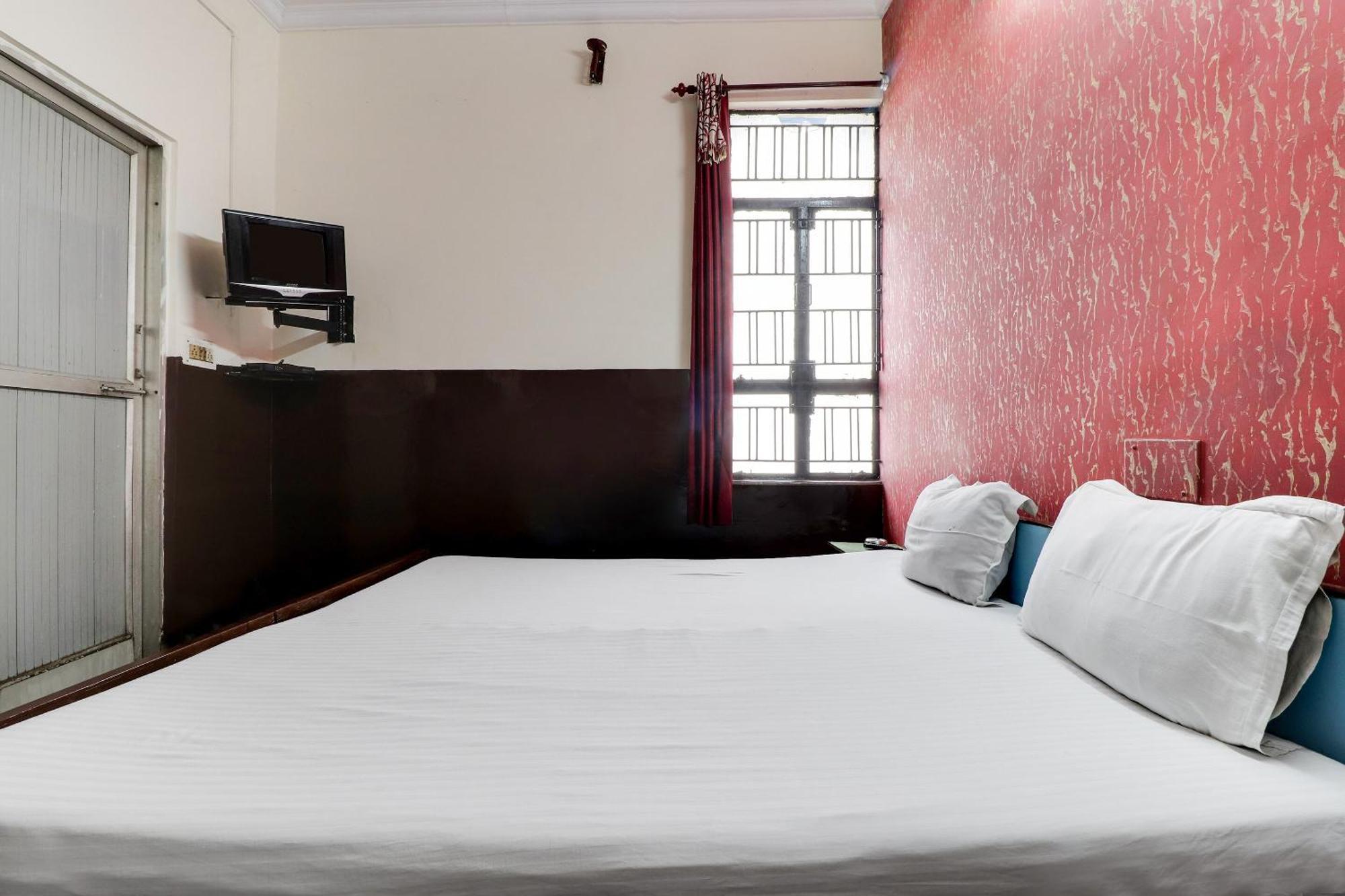 Spot On 40076 Hotel Sunny Bhairaun Ghāt Extérieur photo